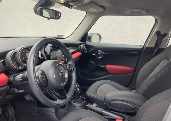 MINI Cooper cena 99000 przebieg: 10614, rok produkcji 2020 z Koło małe 46